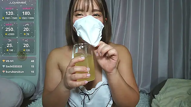 sara  xx  love online show from November 29, 1:33 pm