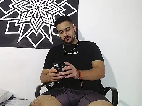  CHRIS-DENNIS  online show from May 8, 1:42 am