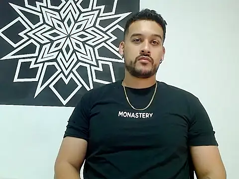 CHRIS-DENNIS  online show from April 14, 3:33 am