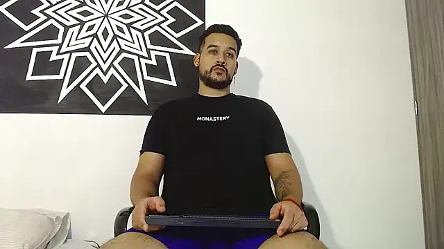  CHRIS-DENNIS  online show from April 24, 3:19 am