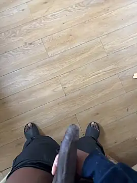 Snapshot of Oorgazmic chatting on February 28, 11:43 am Oorgazmic online show from February 28, 11:43 am