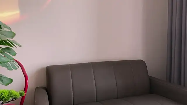 anahori  simon online show from April 2, 12:29 am