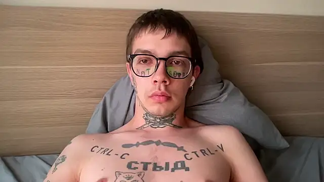 Snapshot of anahori__simon chatting on February 16, 11:57 pm anahori simon online show from February 16, 11:57 pm