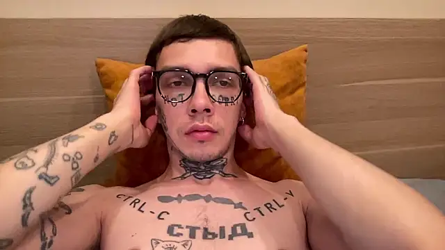 Snapshot of anahori__simon chatting on February 22, 5:58 pm anahori simon online show from February 22, 5:58 pm