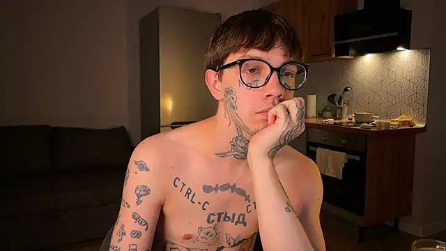 Snapshot of anahori__simon chatting on October 23, 12:42 am anahori simon online show from October 23, 12:42 am