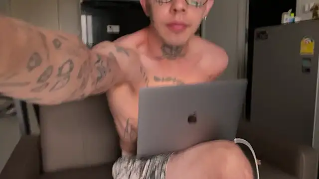 anahori  simon online show from March 6, 12:05 am