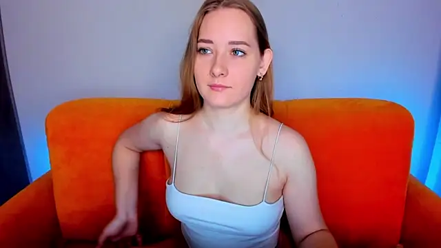 Snapshot of AlinaVice chatting on March 11, 1:16 am AlinaVice online show from March 11, 1:16 am