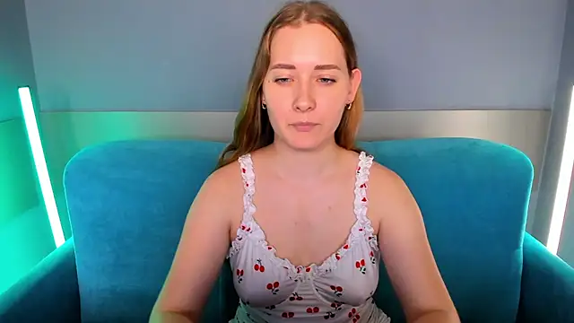 Snapshot of AlinaVice chatting on March 19, 7:51 am AlinaVice online show from March 19, 7:51 am