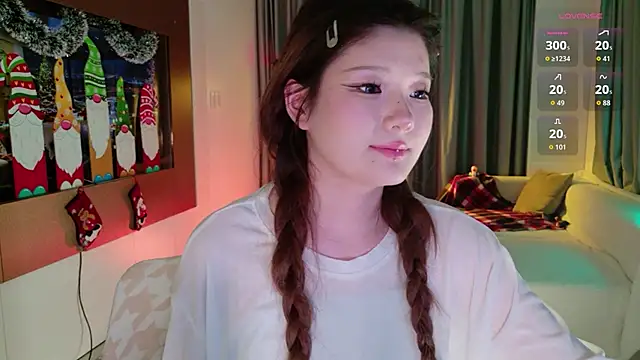 Snapshot of KitayamaChu chatting on December 14, 4:12 pm KitayamaChu online show from December 14, 4:12 pm