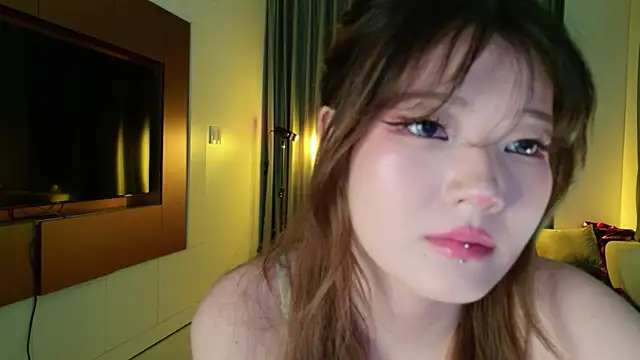 Snapshot of KitayamaChu chatting on November 29, 5:35 pm KitayamaChu online show from November 29, 5:35 pm