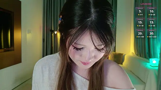 Snapshot of KitayamaChu chatting on December 2, 1:24 pm KitayamaChu online show from December 2, 1:24 pm