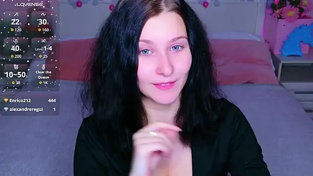 SarahStanley online show from January 12, 5:09 pm