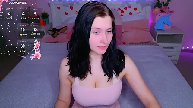 SarahStanley online show from March 24, 4:18 pm