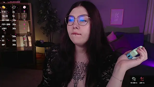 Snapshot of Arizonaa_Muse chatting on September 12, 12:33 am Arizonaa Muse online show from September 12, 12:33 am