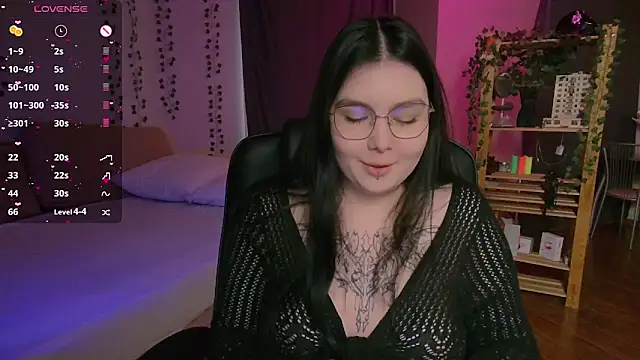 Arizonaa Muse online show from December 5, 3:49 am