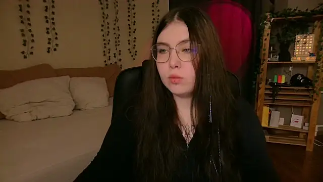 Snapshot of Arizonaa_Muse chatting on October 20, 1:29 am Arizonaa Muse online show from October 20, 1:29 am