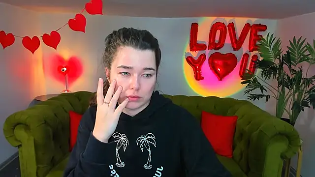  Sun Shy  online show from February 24, 9:21 am