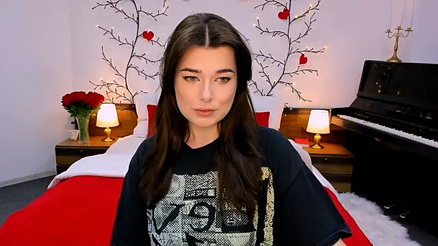  Sun Shy  online show from September 19, 8:13 pm