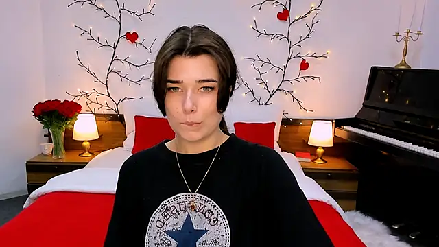  Sun Shy  online show from September 18, 9:12 am