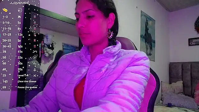 Lanna hott  online show from April 11, 2:52 am