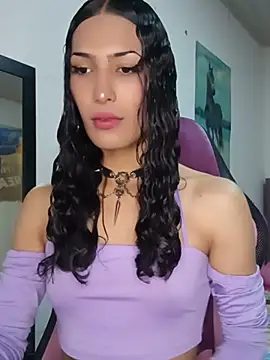 Lanna hott  online show from May 28, 7:09 pm
