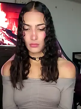 Lanna hott  online show from October 18, 11:18 pm