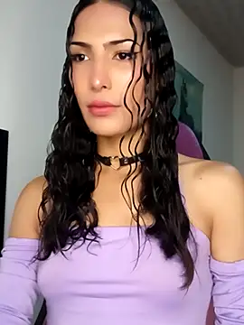 Lanna hott  online show from January 10, 5:30 pm