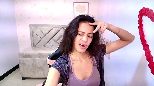 Snapshot of Tyna_ch chatting on February 26, 7:32 pm Tyna ch online show from February 26, 7:32 pm
