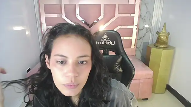 Snapshot of Tyna_ch chatting on February 4, 4:29 pm Tyna ch online show from February 4, 4:29 pm