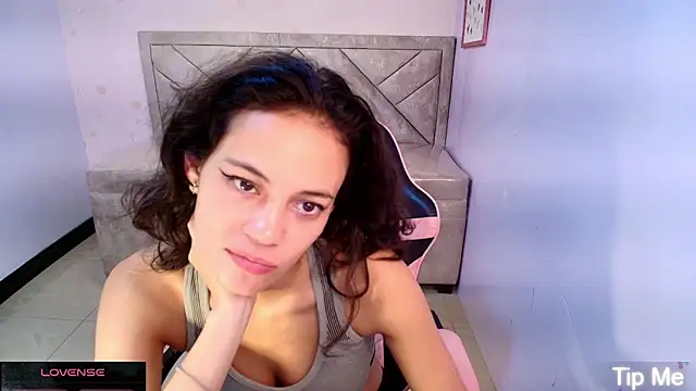 Snapshot of Tyna_ch chatting on March 5, 7:38 pm Tyna ch online show from March 5, 7:38 pm