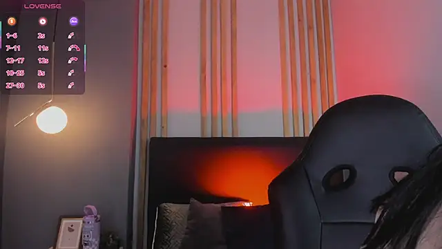 Snapshot of Valkiria_ponce chatting on July 17, 5:59 am Valkiria ponce online show from July 17, 5:59 am