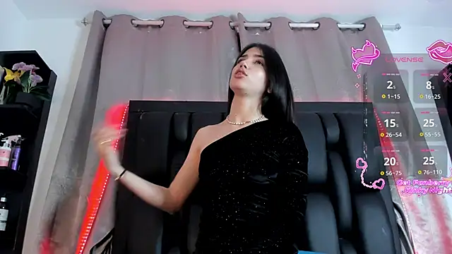 SaraRoy  online show from April 28, 9:41 pm