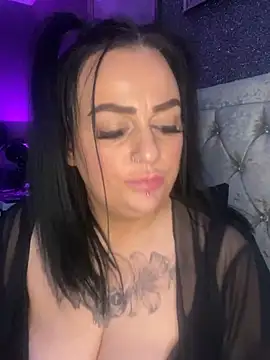 MissEssex online show from January 30, 4:02 pm