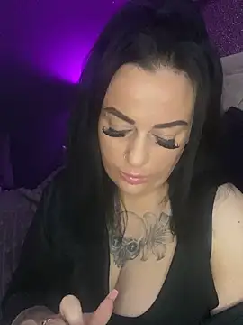 MissEssex online show from February 1, 11:31 am
