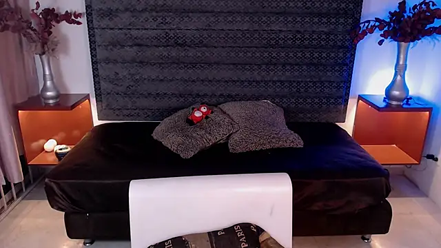 Snapshot of AitanaEvans chatting on March 21, 2:28 am AitanaEvans online show from March 21, 2:28 am