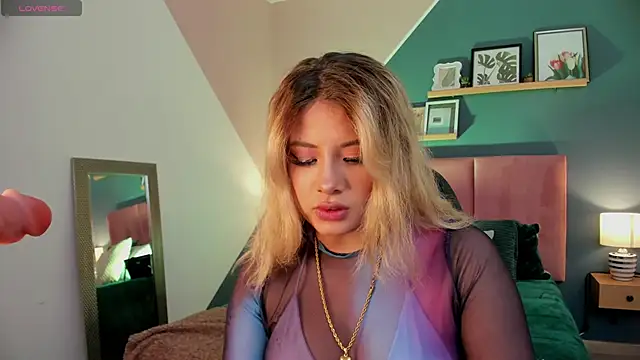 Khali reed  online show from April 19, 5:41 am