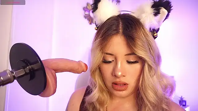 Khali reed  online show from April 18, 4:48 am