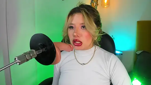 Khali reed  online show from February 11, 3:17 am