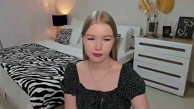 shy  lady online show from February 5, 5:09 pm