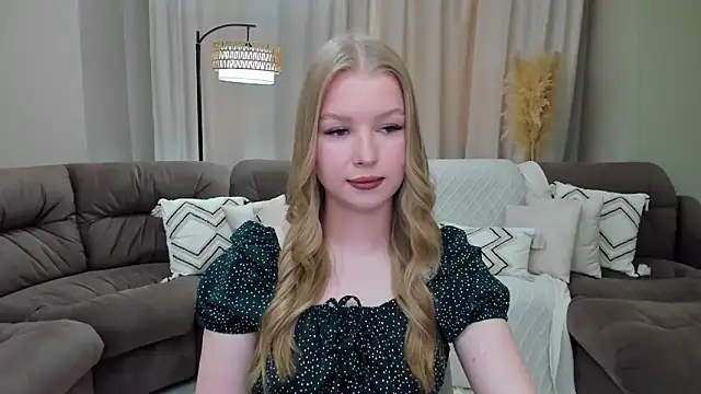 shy  lady online show from May 31, 11:27 am
