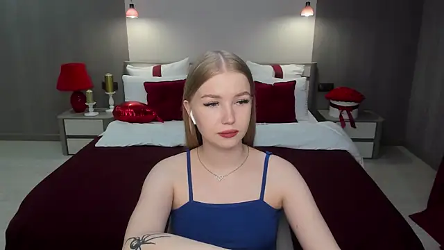 shy  lady online show from March 18, 9:21 pm