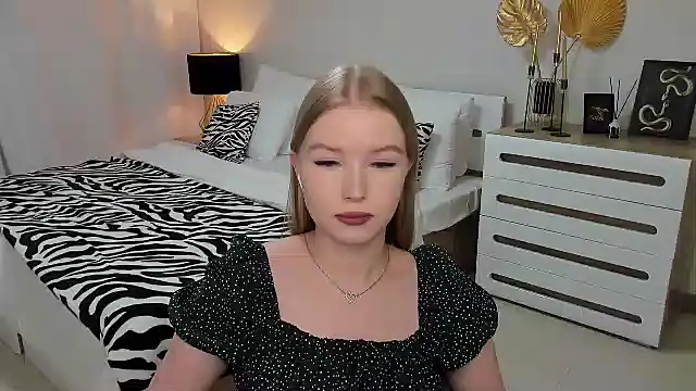 shy  lady online show from February 5, 2:05 pm