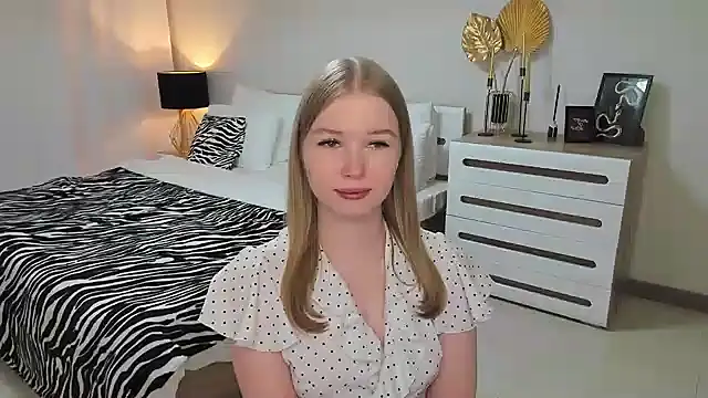 shy  lady online show from March 10, 1:12 am