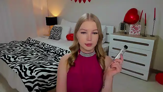 shy  lady online show from February 14, 2:33 pm