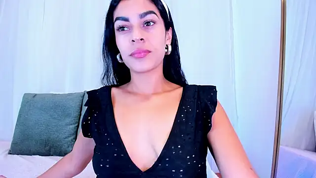 Snapshot of Yasiir_0229 chatting on October 8, 5:20 am Yasiir 0229 online show from October 8, 5:20 am