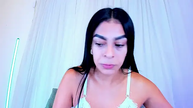 Snapshot of Yasiir_0229 chatting on October 3, 4:36 am Yasiir 0229 online show from October 3, 4:36 am