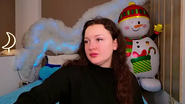 Snapshot of GloriNichols chatting on December 14, 6:19 am GloriNichols online show from December 14, 6:19 am