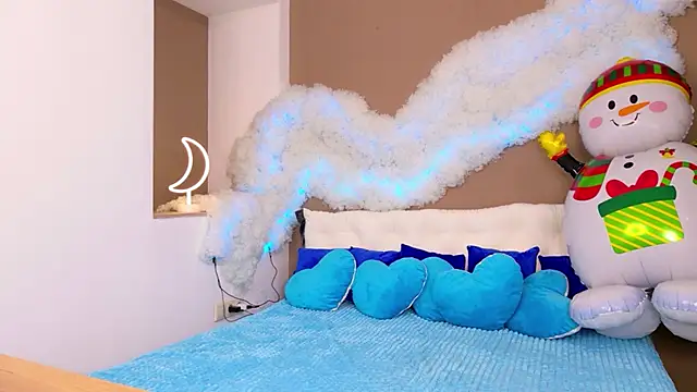 Snapshot of GloriNichols chatting on November 30, 6:14 am GloriNichols online show from November 30, 6:14 am