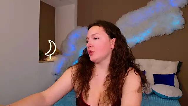 Snapshot of GloriNichols chatting on November 13, 8:18 am GloriNichols online show from November 13, 8:18 am