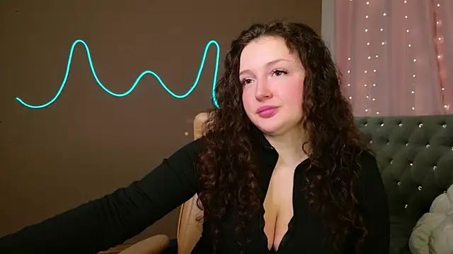 Snapshot of GloriNichols chatting on October 24, 8:02 am GloriNichols online show from October 24, 8:02 am